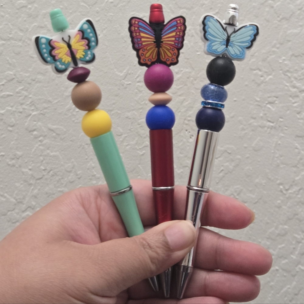 🍒🍒 Colorful Butterfly Pen - You Choice Design